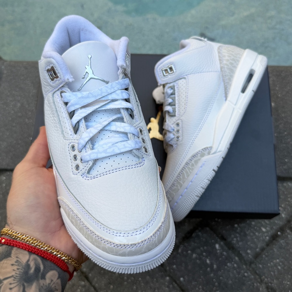 NIKE AIR JORDAN 3 WHITE 4Y / 5.5W - Picture 2 of 4